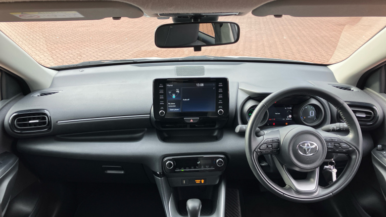 Toyota Yaris 1.5 Hybrid Design 5dr CVT Hybrid Hatchback